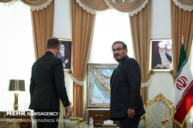 دیدار مشاور دیپلماتیک مکرون با دبیر شواری عالی امنیت ملی