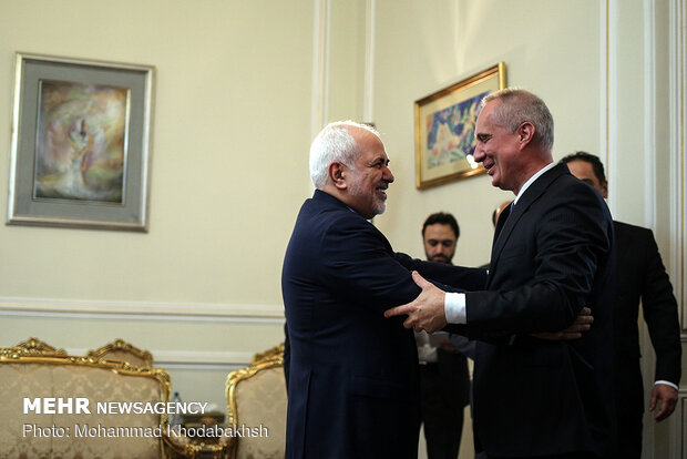 FM Zarif, Belarusian diplomat meeting in Tehran