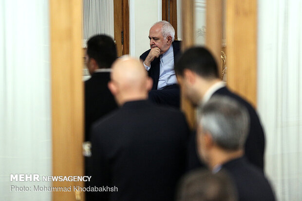 FM Zarif, Belarusian diplomat meeting in Tehran