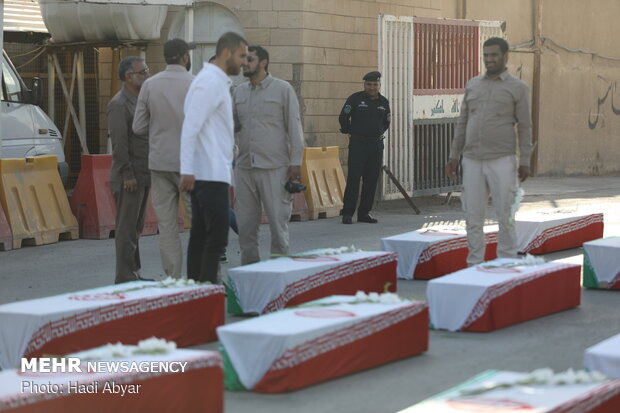 ورود پیکر مطهر ۴۴ شهید دفاع مقدس از مرز شلمچه