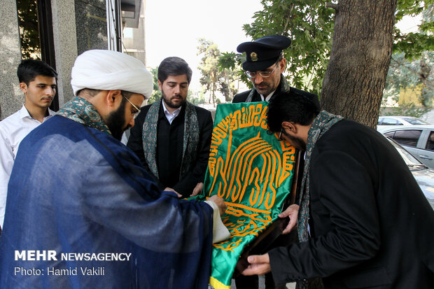 کاروان زیر سایه خورشید در منزل جمال شورجه