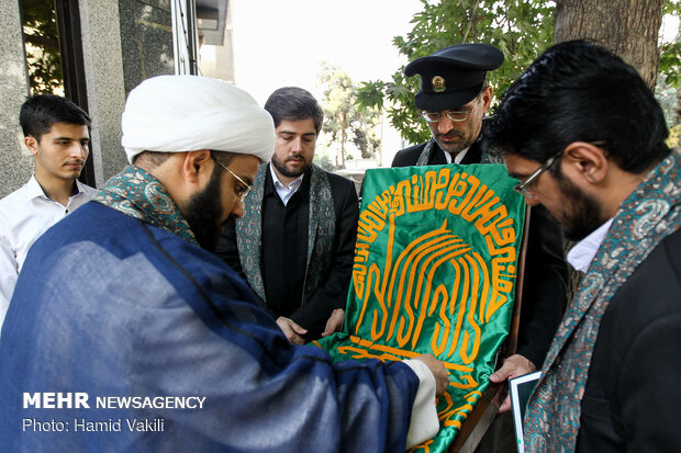 کاروان زیر سایه خورشید در منزل جمال شورجه