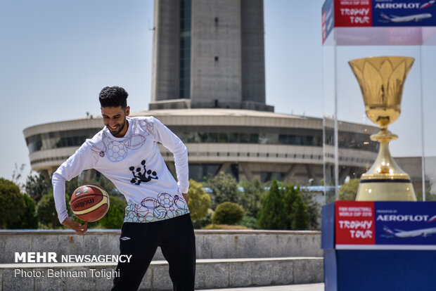 Displaying Basketball World Cup at Tehran's Milad Tower