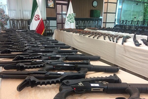 Intelligence forces disband arms trafficking gang in SW Iran