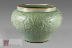 A celadon bowl dating back to Safavid era (1501–1736)
