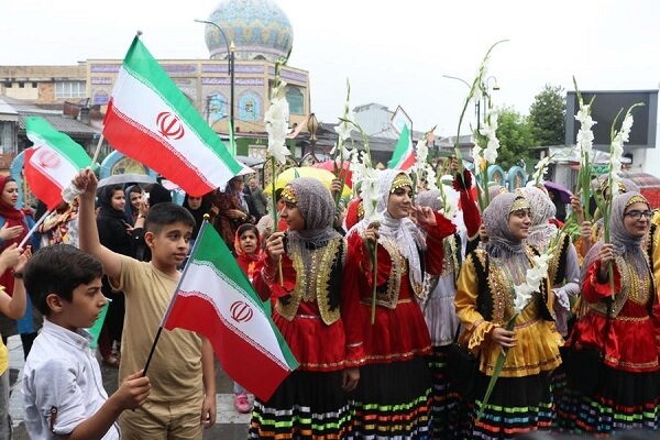 کاروان «حرم تا حرم» به آستان مقدس سید جلال الدین اشرفیه رسید