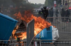 فرانس کے قومی دن کے موقع پر پولیس اور مظاہرین ميں شدید جھڑپیں