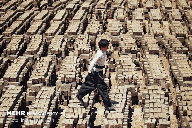 Seasonal workers at brick factories in Hamedan