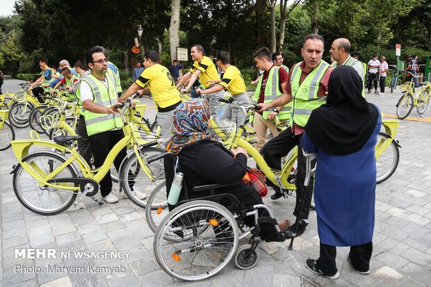 همایش دوچرخه سواری معلولین