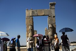 Chinese tourists visit the “Gate of All Nations” at the ancient Persian city of Persepolis near Shiraz in southern Iran, which is hoping to dramatically increase the number of visitors from China with a new visa waiver program. (Photo: AFP)