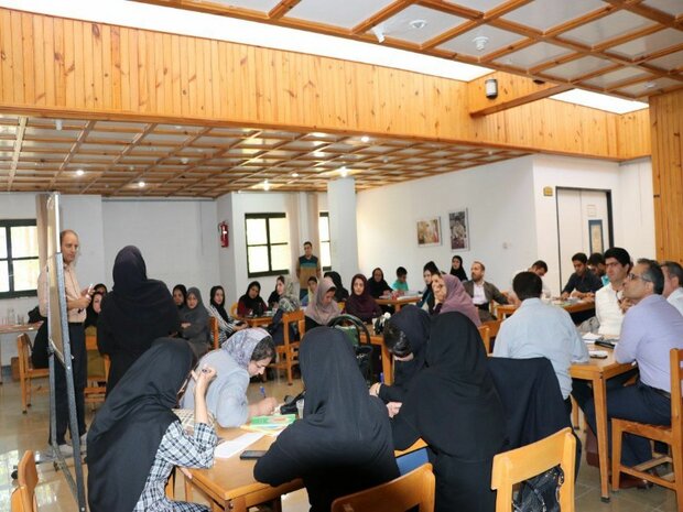 ۲۰۰ جام باشگاه کتاب و کتابخوانی در کردستان فعالیت دارند