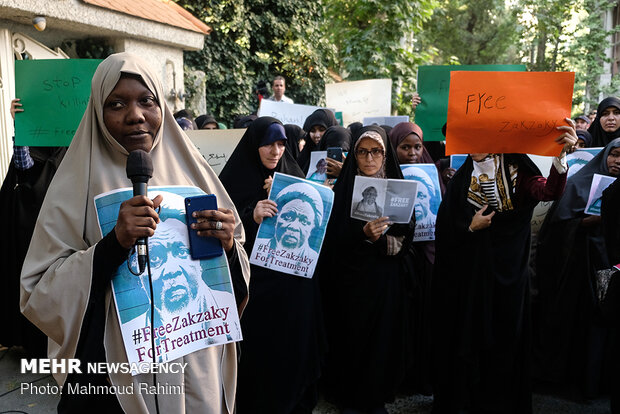 Rallies in front of Nigerian embassy in support of Sheikh Zakzaky