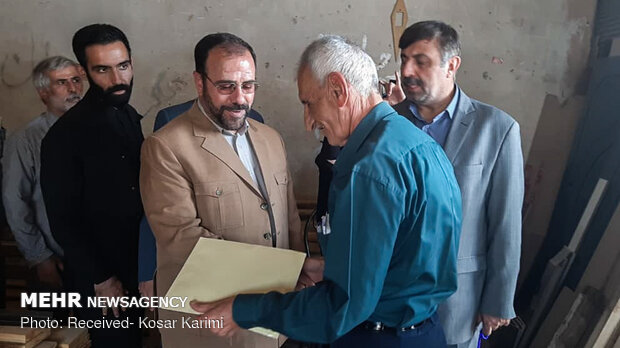 بازدید حسینعلی امیری معاون پارلمانی رئیس جمهور از مناطق زلزله زده مسجدسلیمان