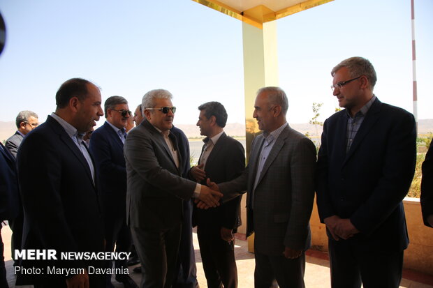 VP visits knowledge-based companies, inaugurates project in N. Khorasan