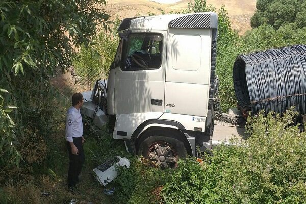 حادثه خونین رانندگی در محور بستان آباد- میانه / ۳ نفر کشته شدند