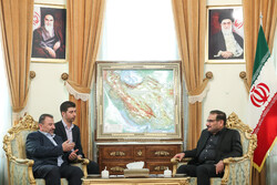 Hamas official visits Shamkhani in Tehran