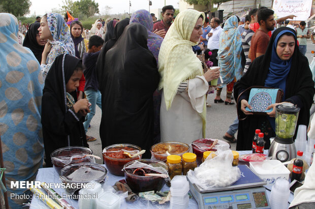 مهرجان المانجا والياسمين في ميناب جنوب إيران