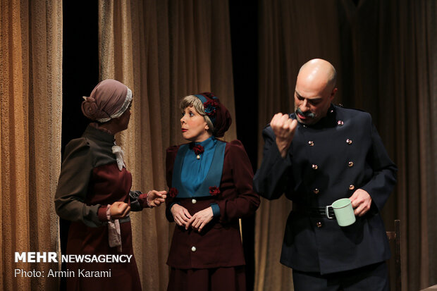 ‘Fly’ goes on stage at Tehran Sayeh Hall