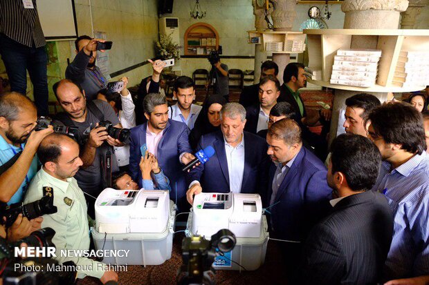 Tehraners go to polls to elect assistants to City Council