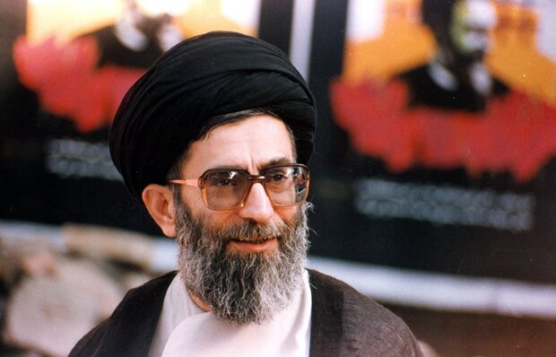 نشست تبیین تاریخی ابعاد انتخاب آیت‌الله خامنه‌ای به رهبری 