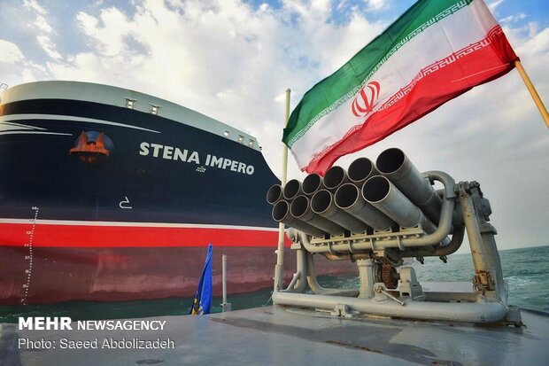إيران الفائزة في قضية ناقلة النفط "آدريان دريا"