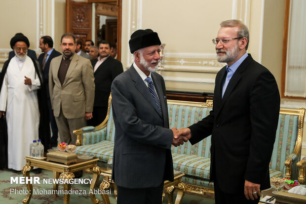 Parl. speaker Larijani, FM bin Alawi meeting in Tehran 