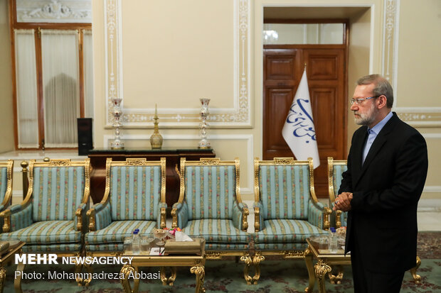 Parl. speaker Larijani, FM bin Alawi meeting in Tehran 