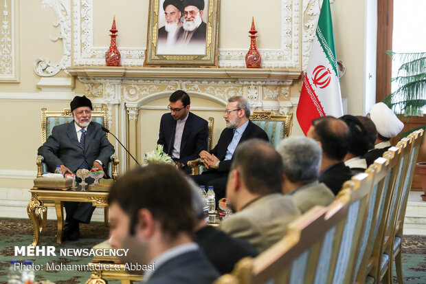 Parl. speaker Larijani, FM bin Alawi meeting in Tehran 