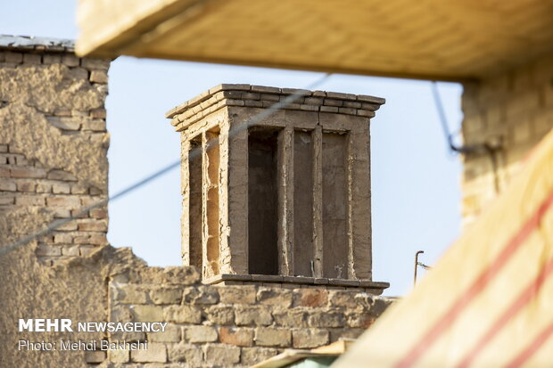 حال ناخوش آخرین نشانه های معماری کهن در قم