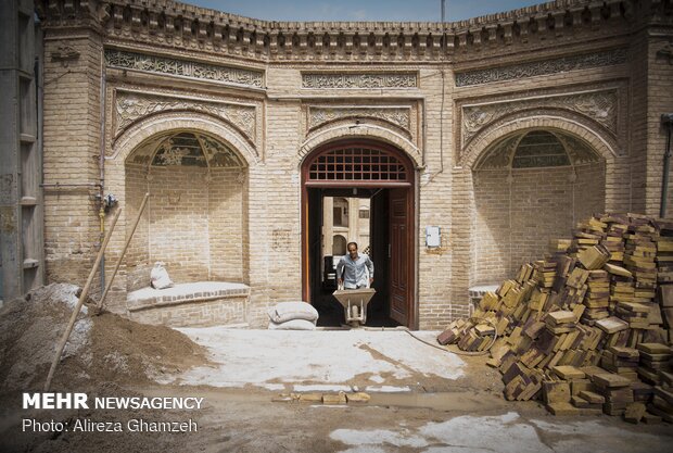 Reconstruction of mosques in Iran’s Shahroud