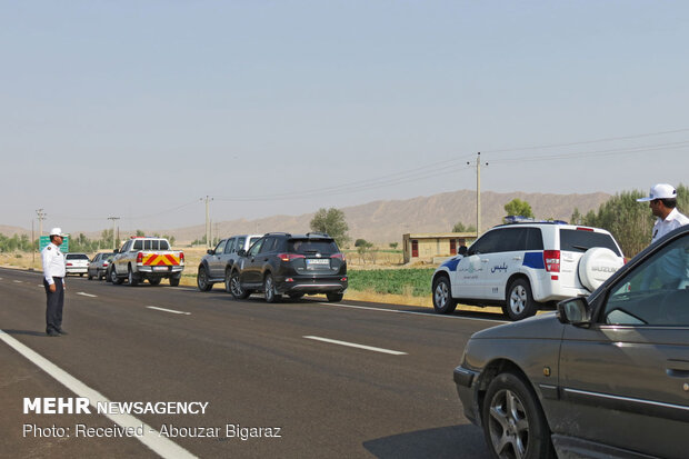 Officials inspect progress of Lar-Jahrom road