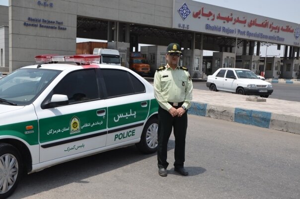 هدف از راه اندازی پلیس گمرک مبارزه با قاچاق در مبادی رسمی است هدف از راه اندازی پلیس گمرک مبارزه با قاچاق در مبادی رسمی است