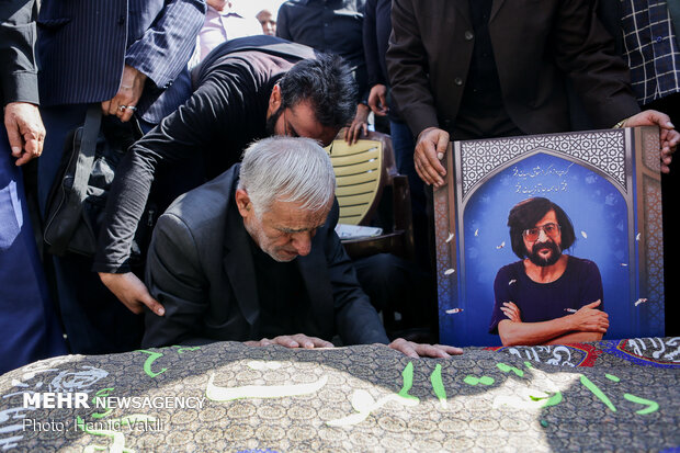 مراسم تشییع و وداع با پیکر حسین آهی