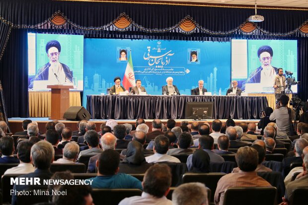 جلسه شورای اداری استان آذربایجان شرقی با حضور حسن روحانی رئیس جمهور