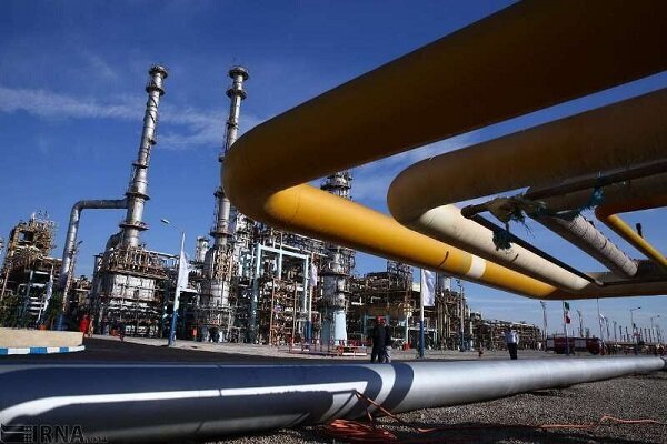 9 neighbor countries to import Iran gasoline: official