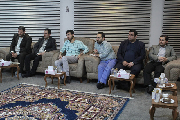 Media managing directors, chief editors meet Sheikh Isa Qassim