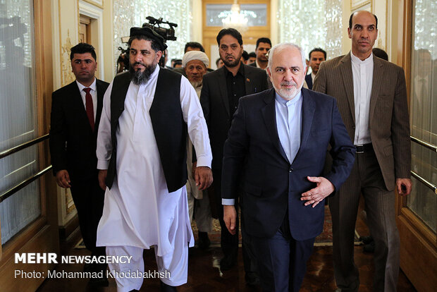 Iranian FM Zarif meets with Afghan Senate chairman