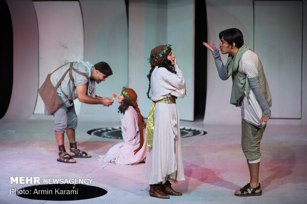 'A Midsummer Night's Dream' on stage in Tehran