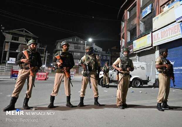 کشمیر میں بھارتی فورسز کے ساتھ جھڑپ میں تین کشمیری جاں بحق