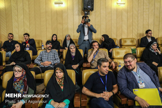 Larijani’s presser on Journalist Day occasion