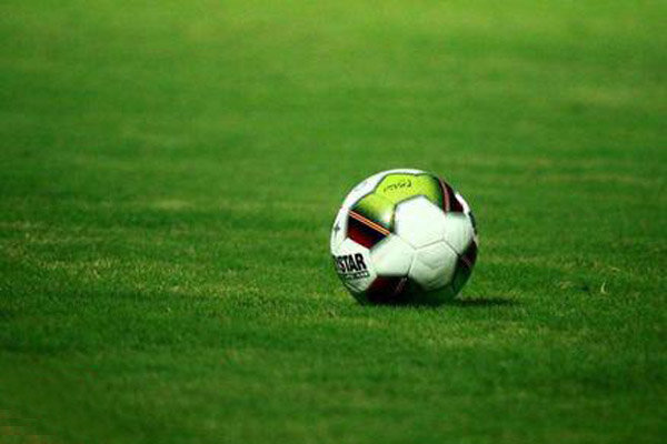تیم فوتبال آلومینیوم اراک از سد فجر سپاسی شیراز گذشت