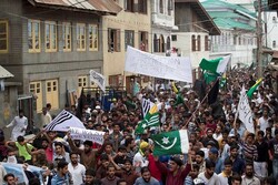 کشمیر میں میجر جنرل قاسم سلیمانی کی دردناک شہادت پر امریکہ کے خلاف مظاہرہ