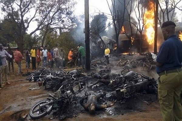 تنزانیہ میں حادثے کے بعد آئل ٹینکر میں دھماکے سے 57 افراد ہلاک