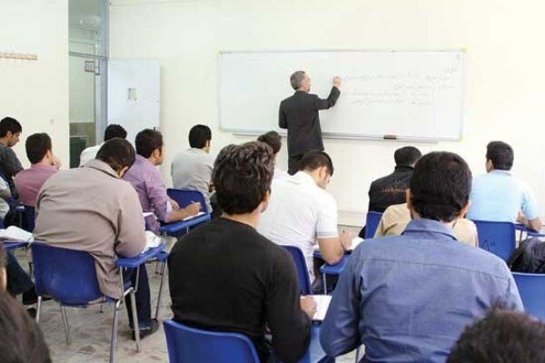 6,000 Iraqi students studying in universities of Iran