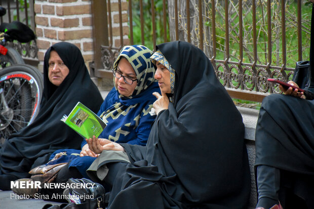 People perform Arafa Day prayers in Tabriz
