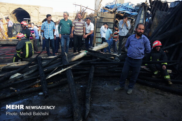 Blaze devours historical bazaar of Qom