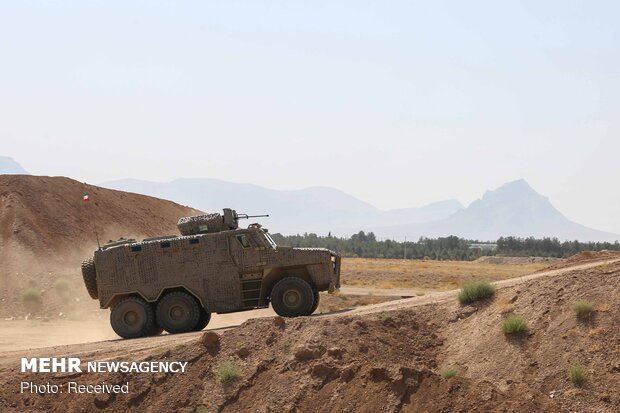 Iran unveils armored 'Ra'd', delivers 'Aras-2' tactical vehicles