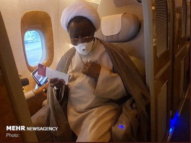 طائرة الشيخ الزكزاكي تحط في نيجيريا
