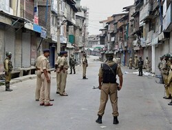 بھارت کا مقبوضہ کشمیر سے پیرا ملٹری فوج کی 72 کمپنیوں کو واپس بلانے کا فیصلہ
