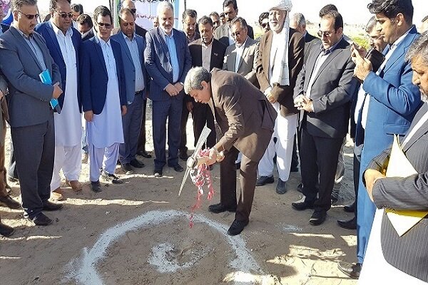 کلنگ یک مدرسه ۱۲ کلاسه خیری در زاهدان به زمین زده شد